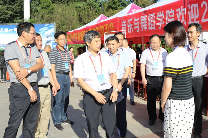 beat365官网迎新工作圆满完成