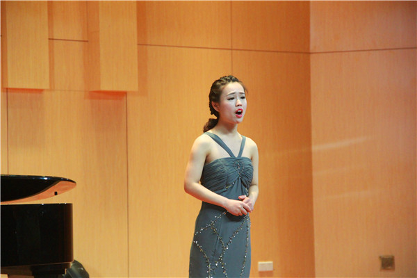 beat365官网成功举办2012级毕业生专场音乐会