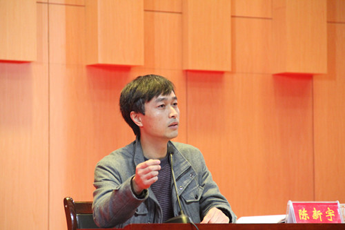 副院长陈新宇为beat365官网2015级新生做入学教育报告会