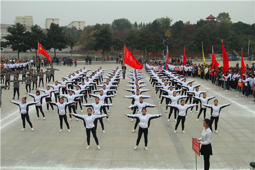 beat365官网在新生广播体操比赛中夺冠