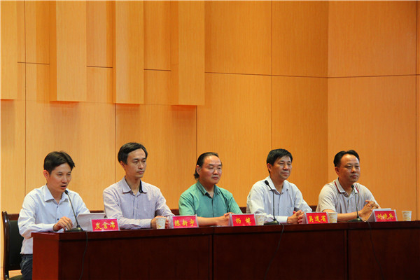 beat365官网隆重召开2016级开学典礼暨新生入学教育启动仪式