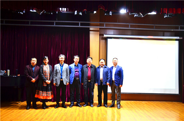 河南大学音乐学博士陈文革前来beat365官网讲学