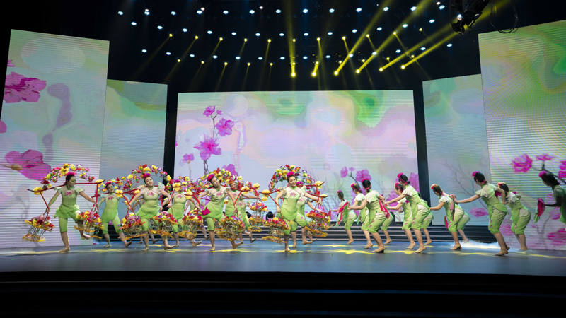 beat365官网学子参演2019信阳春晚