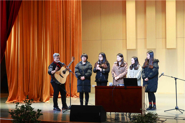 王建友来beat365官网举行流行音乐创作讲座