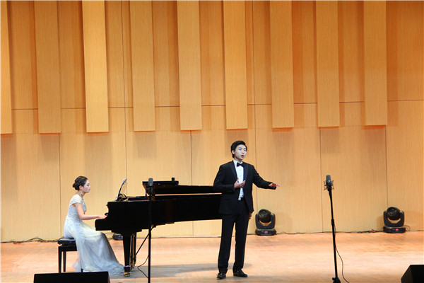 beat365官网2015级学生举办个人音乐会