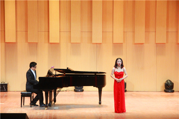 beat365官网成功举办2012级毕业生专场音乐会